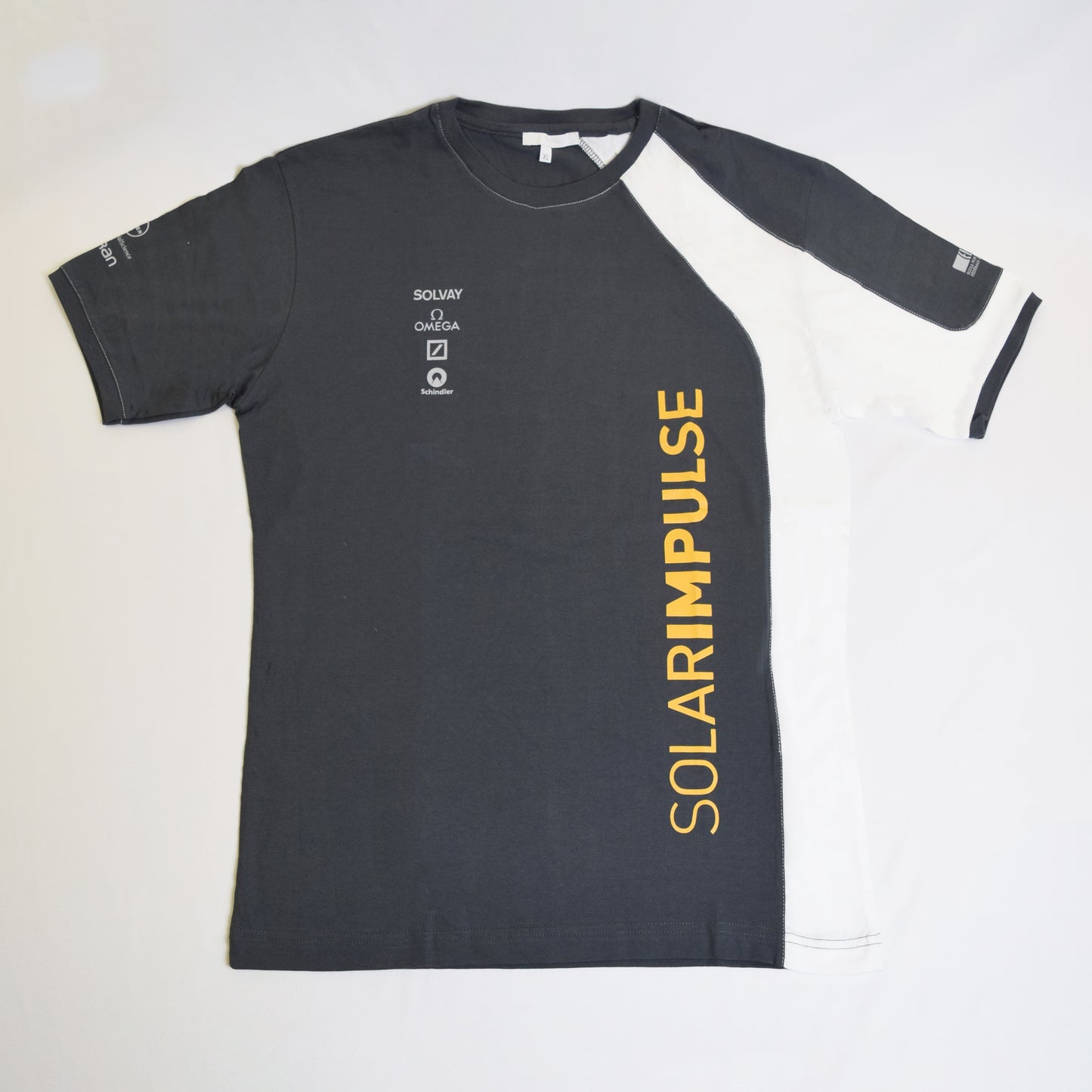 Solar Impulse Men's Grey and White T-shirt